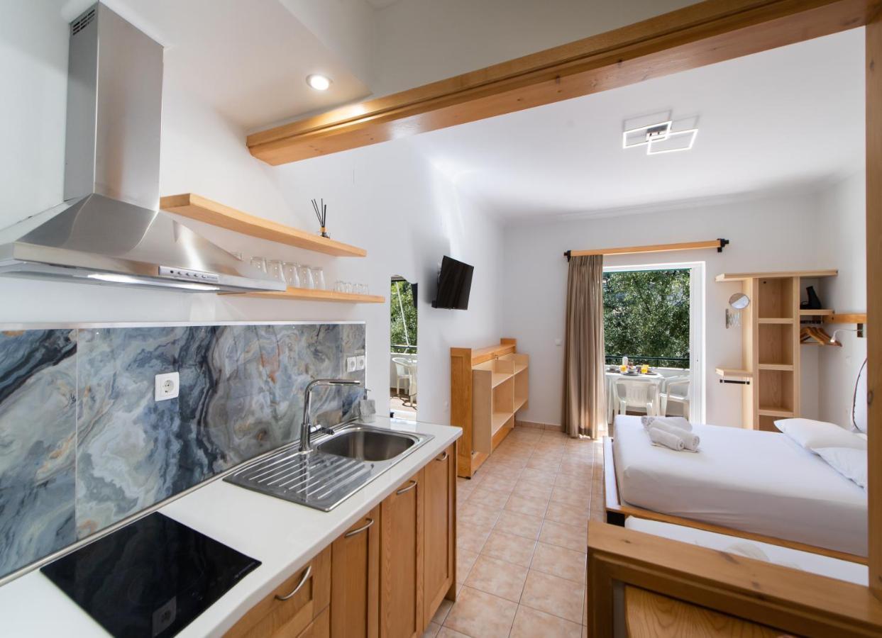 Nikolas Studios Áyios Nikítas Extérieur photo