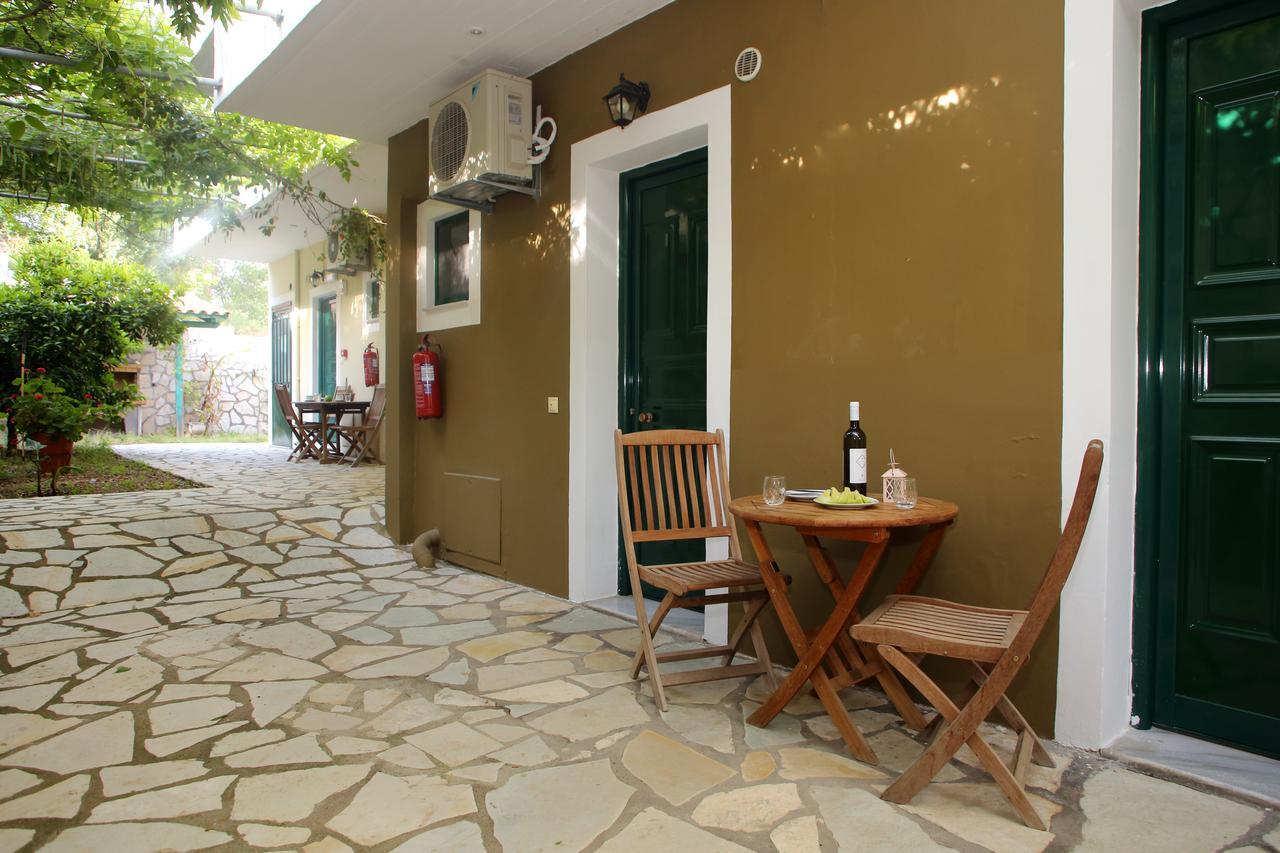 Nikolas Studios Áyios Nikítas Extérieur photo